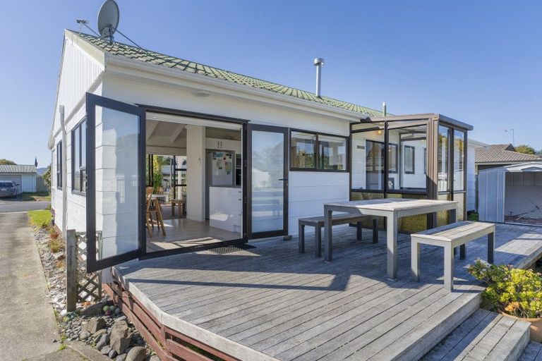 Photo of property in 68 Catherine Crescent, Whitianga, 3510