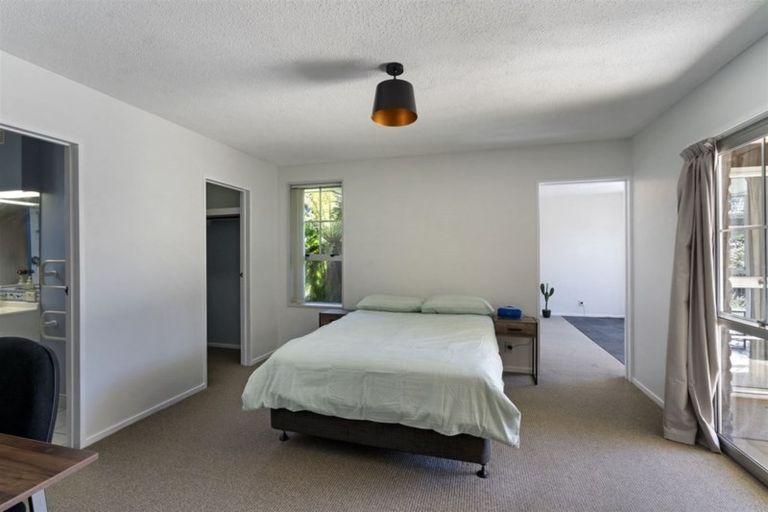 Photo of property in 21b Montclare Avenue, Ilam, Christchurch, 8041