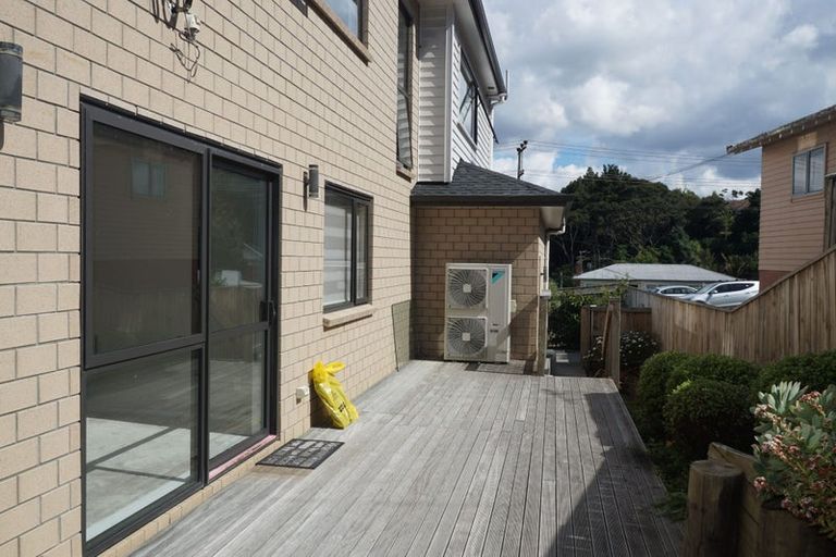 Photo of property in 83a Lake Road, Northcote, Auckland, 0627