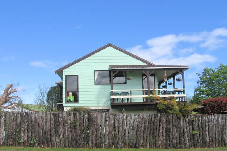 Photo of property in 19 Wembley Place, Richmond Heights, Taupo, 3330