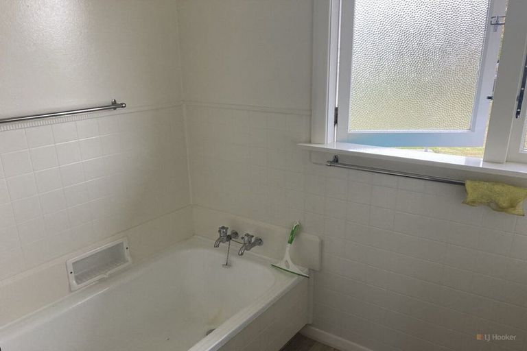 Photo of property in 4 Carlisle Street, Waimate, 7924