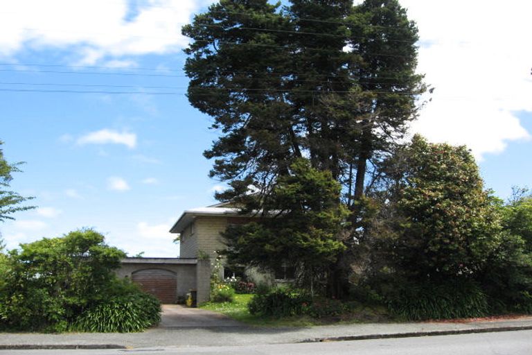 Photo of property in 74 Derby Street, Westport, 7825