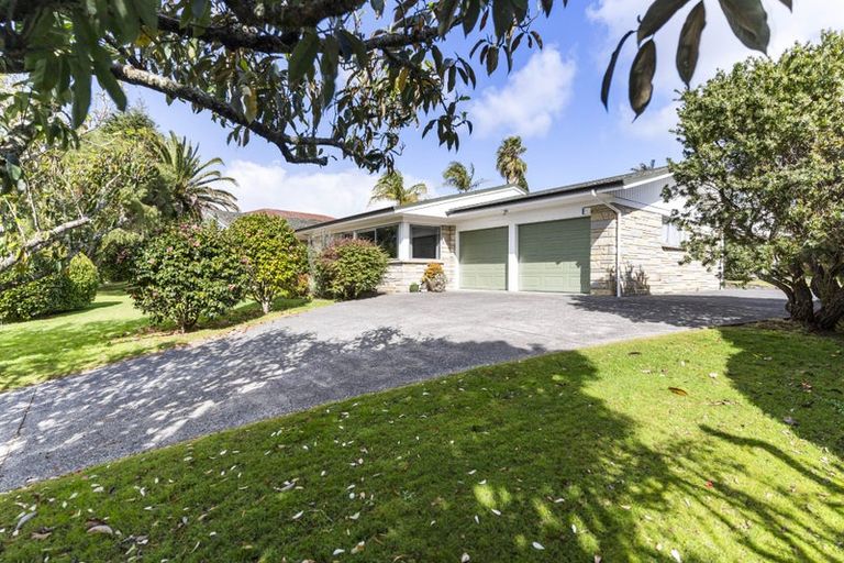 Photo of property in 21 Marywil Crescent, Hillcrest, Auckland, 0627