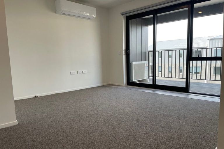 Photo of property in 203/28c Eileen Newey Place, Henderson, Auckland, 0612