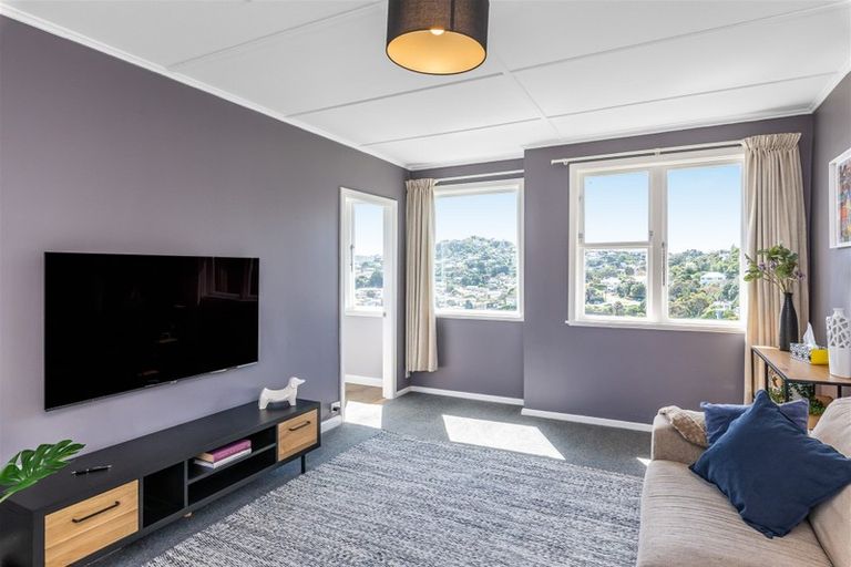 Photo of property in 26 Leveson Street, Strathmore Park, Wellington, 6022