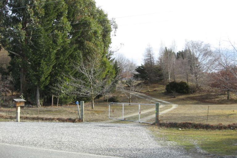 Photo of property in 36 Riverbank Road, Wanaka, 9382