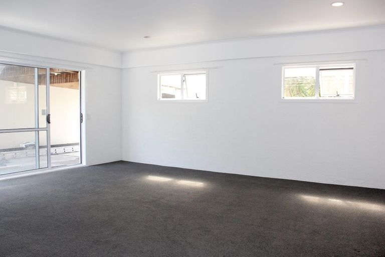 Photo of property in 1/56 Ambler Avenue, Glen Eden, Auckland, 0602