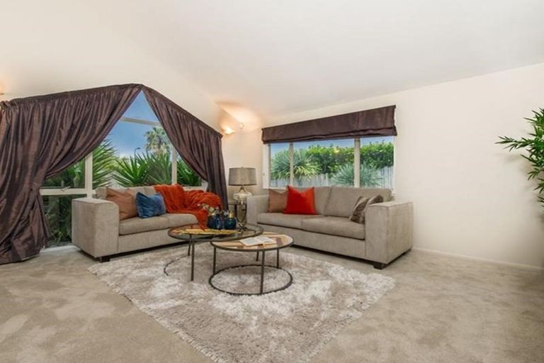 Photo of property in 8 Athenry Place, Dannemora, Auckland, 2016