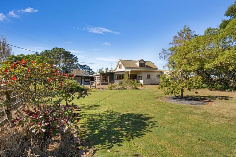 Photo of property in 2828 State Highway 1, Sanson, Palmerston North, 4479