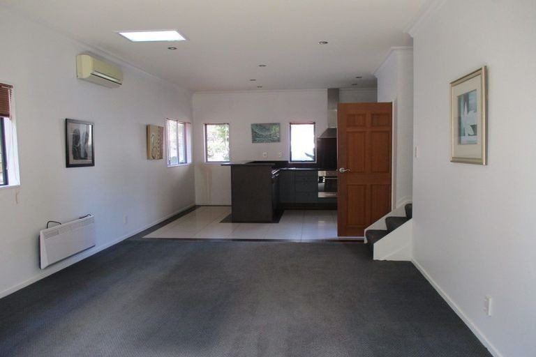 Photo of property in 404a East Tamaki Road, East Tamaki, Auckland, 2013