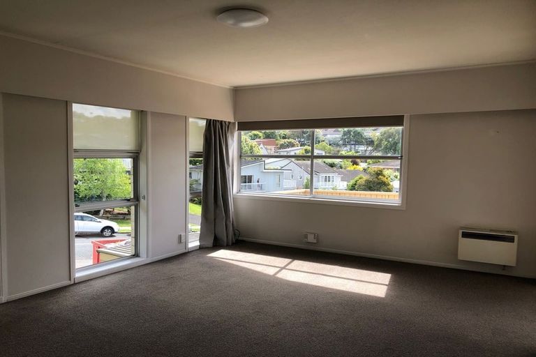 Photo of property in 43 Mayfair Crescent, Mairangi Bay, Auckland, 0630