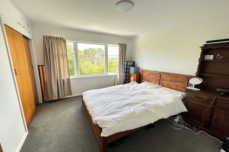 Photo of property in 127 Broderick Road, Johnsonville, Wellington, 6037