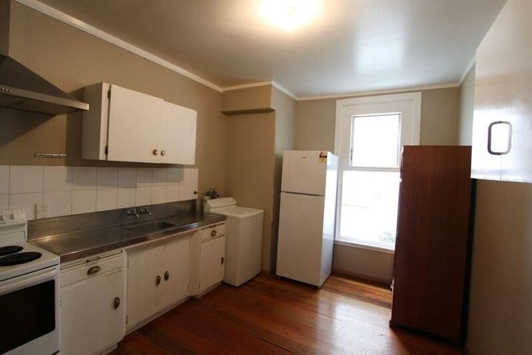 Photo of property in 212 The Terrace, Wellington Central, Wellington, 6011