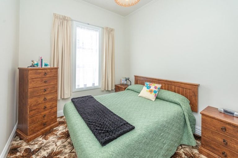 Photo of property in 102 Gonville Avenue, Gonville, Whanganui, 4501