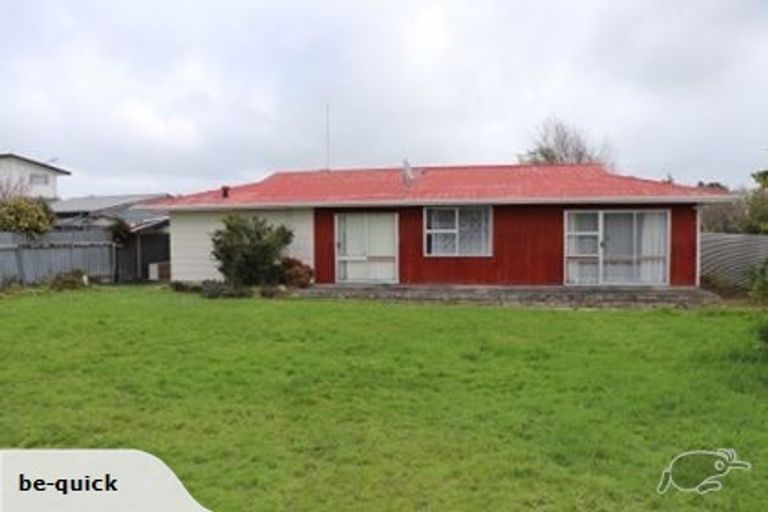 Photo of property in 42 Kimberley Grove, Westbrook, Palmerston North, 4412