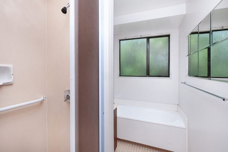 Photo of property in 3 Mchaffies Place, Wainoni, Christchurch, 8061