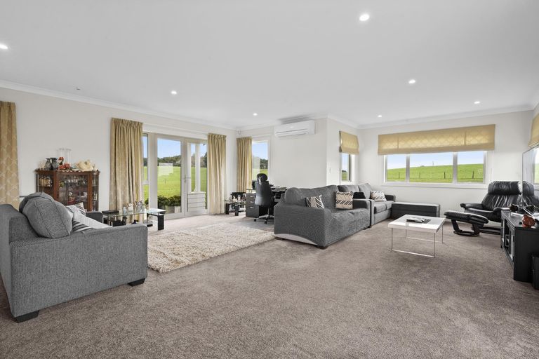 Photo of property in 3 Sands Road, Waiuku, 2681