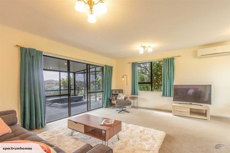 Photo of property in 151 Mark Avenue, Grenada Village, Wellington, 6037