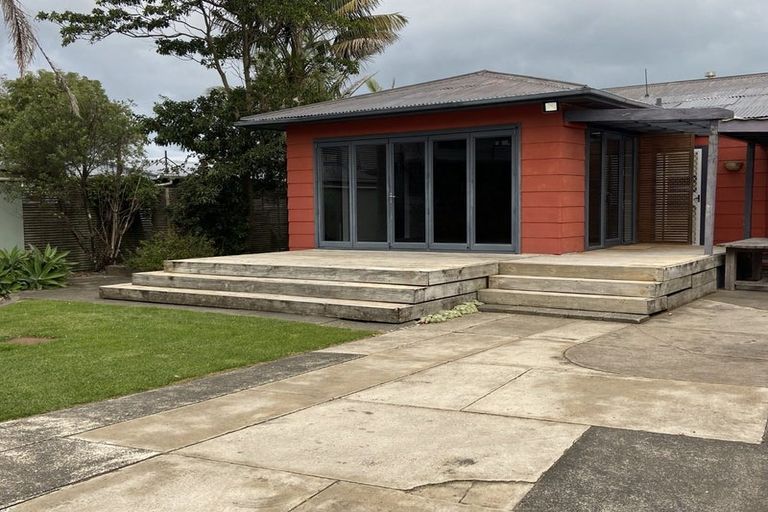Photo of property in 3 Douglas Street, Okitu, Gisborne, 4010