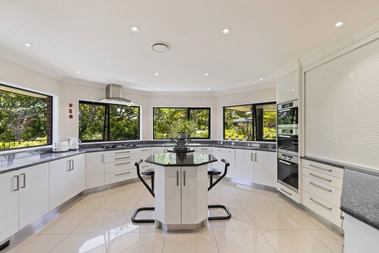 Photo of property in 1179 Devon Road, Bell Block, New Plymouth, 4373