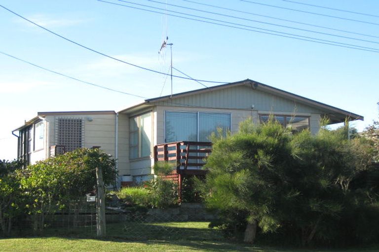 Photo of property in 24 Ngaio Street, Otaki Beach, Otaki, 5512