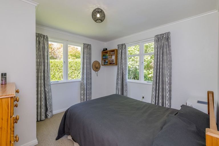 Photo of property in 10 Kohekohe Road, Waikanae, 5036
