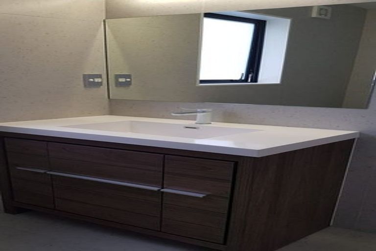 Photo of property in 9a Becroft Drive, Forrest Hill, Auckland, 0620