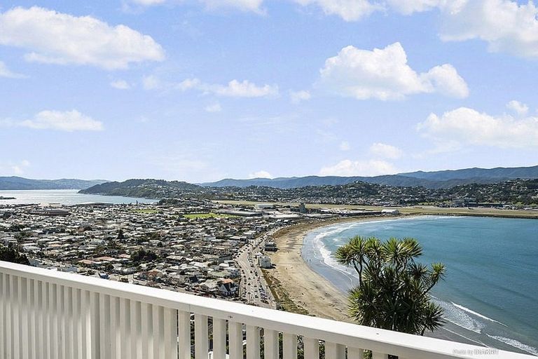 Photo of property in 7 View Road, Houghton Bay, Wellington, 6023