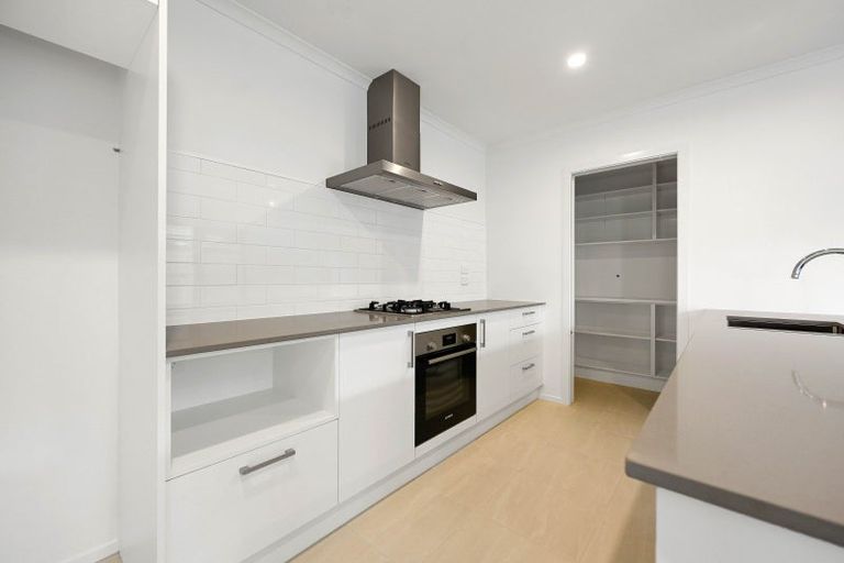 Photo of property in 56 Waruhia Crescent, Rototuna North, 3281