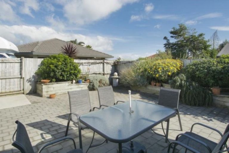 Photo of property in 14 Katerini Grove, Papamoa Beach, Papamoa, 3118