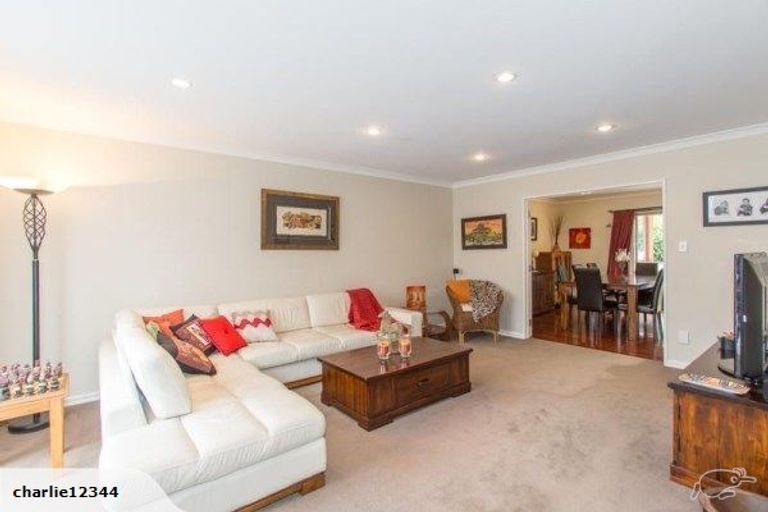 Photo of property in 2 Summerfield Lane, Albany, Auckland, 0632