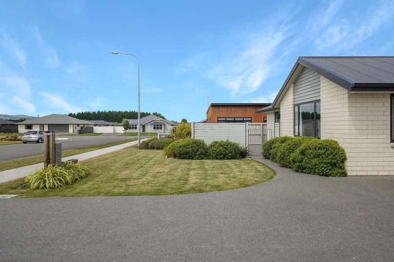 Photo of property in 16 Johnson Avenue, Amberley, 7410