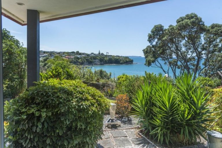 Photo of property in 7 Bournemouth Terrace, Murrays Bay, Auckland, 0630