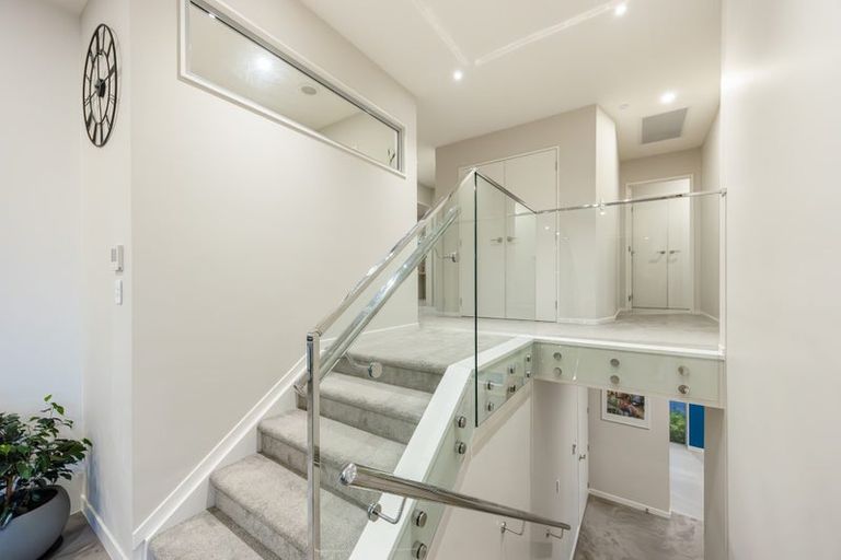 Photo of property in 138 Godfrey Drive, Orewa, 0931