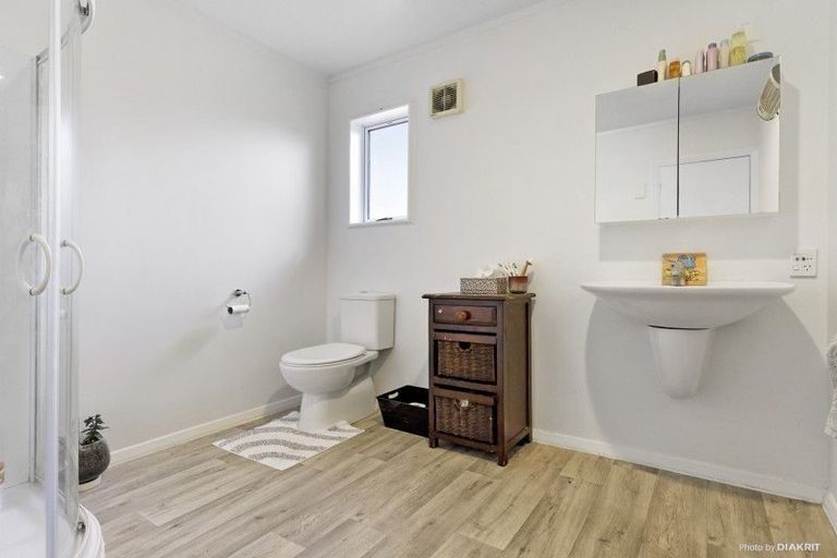 Photo of property in 13a Bristol Street, Island Bay, Wellington, 6023