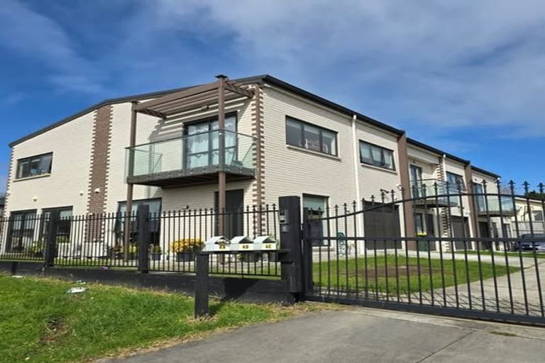 Photo of property in 4a Kelman Road, Kelston, Auckland, 0602