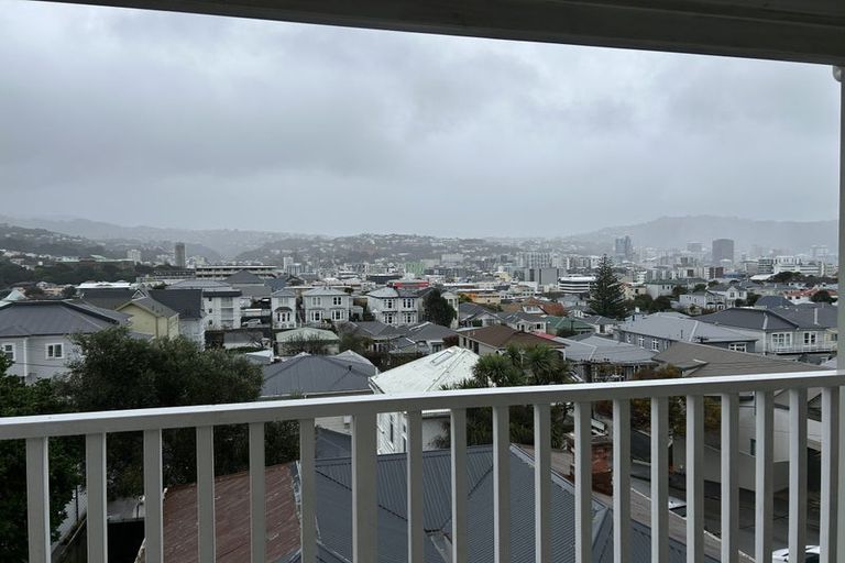 Photo of property in 55 Scarborough Terrace, Mount Victoria, Wellington, 6011