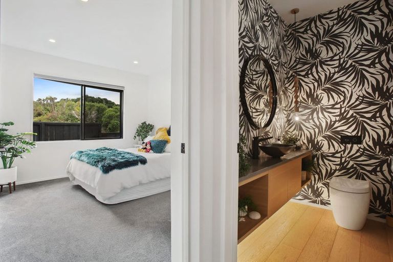 Photo of property in 162a Clovelly Road, Bucklands Beach, Auckland, 2012