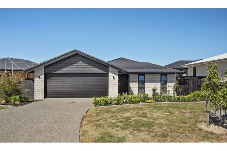 Photo of property in 4 Mary Place, Pyes Pa, Tauranga, 3112