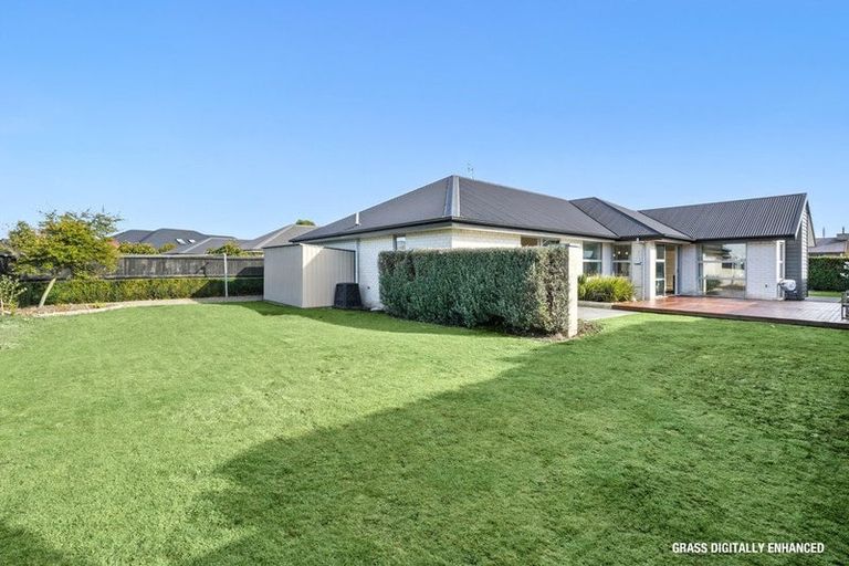 Photo of property in 18 Churchill Drive, Rangiora, 7400