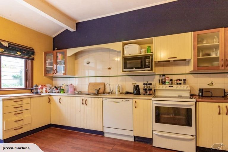 Photo of property in 72 Glen Road, The Glen, Dunedin, 9011