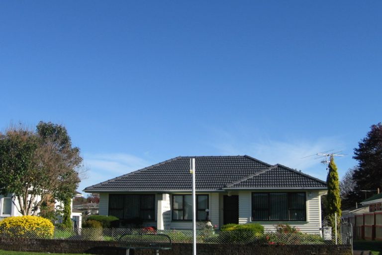 Photo of property in 10 Swaffield Road, Papatoetoe, Auckland, 2025