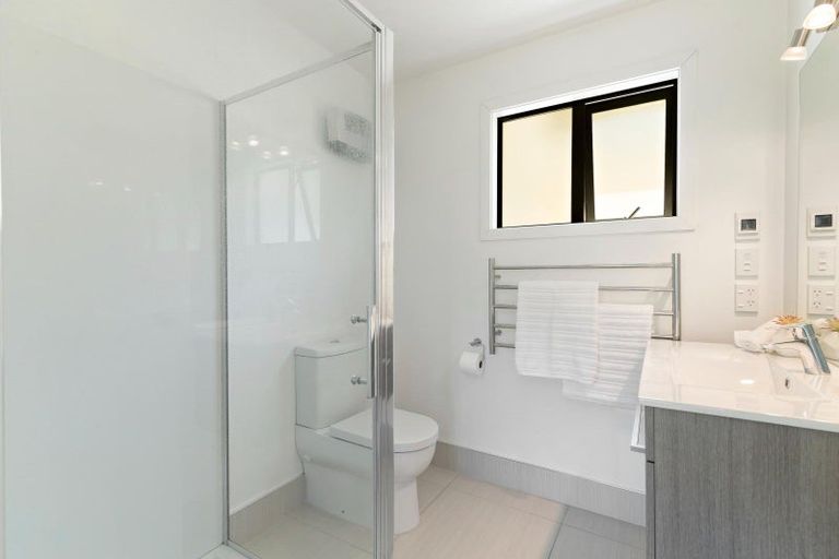 Photo of property in 2/4 Redfern Terrace, Arthurs Point, Queenstown, 9371