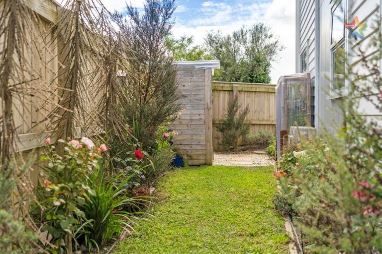 Photo of property in 35 Mcgrath Way, Taita, Lower Hutt, 5011