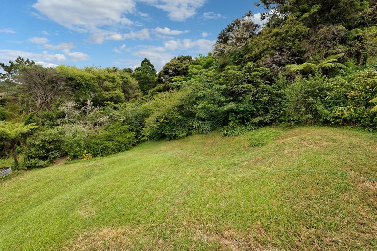 Photo of property in 749 South Titirangi Road, Titirangi, Auckland, 0604
