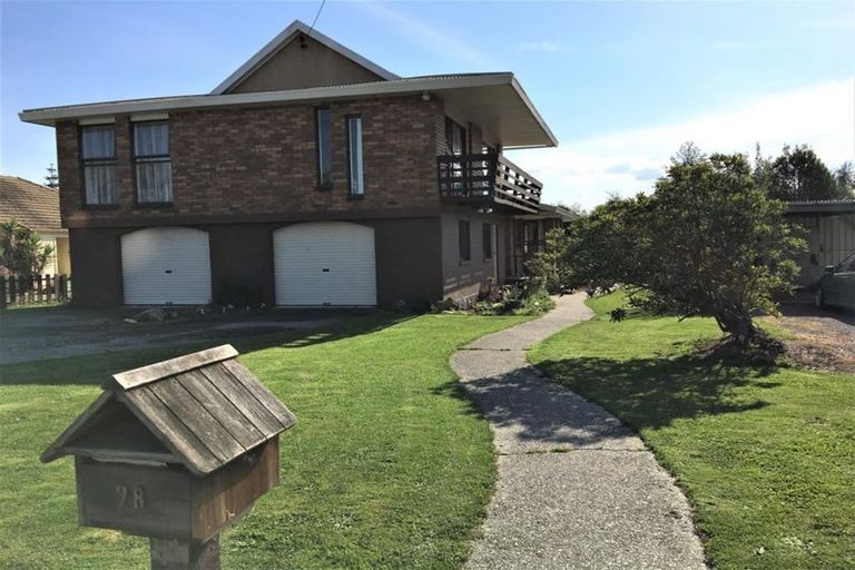 Photo of property in 28 Johnson Street, Milton, 9220