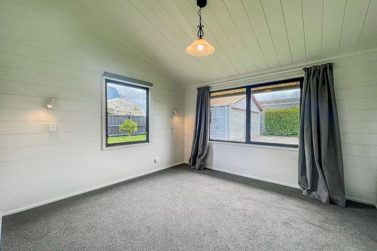 Photo of property in 41 Delamare Road, St Andrews, Hamilton, 3200