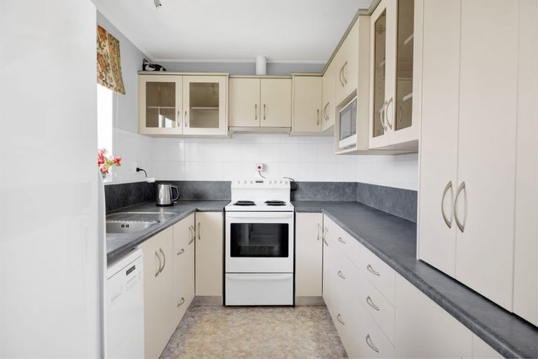 Photo of property in 124 Hamlet Street, Stratford, 4332