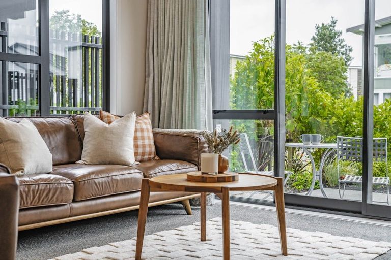 Photo of property in 10 Walter Merton Road, Hobsonville, Auckland, 0616