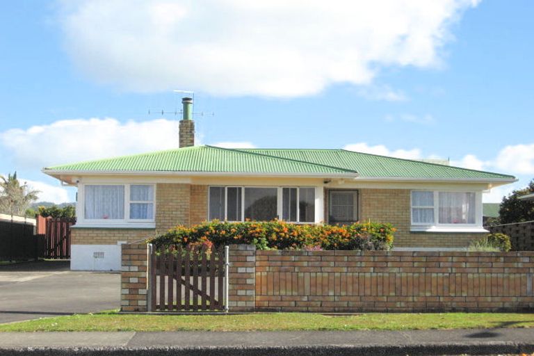 Photo of property in 8 Hinau Street, Tikipunga, Whangarei, 0112